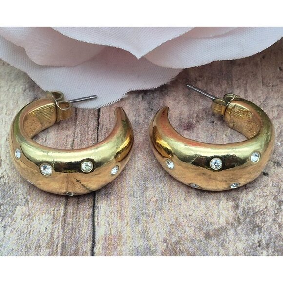 Cute AVON Gold Tone Small Hoop Earrings with Crystal Accents Classic 1" - Picture 10 of 12